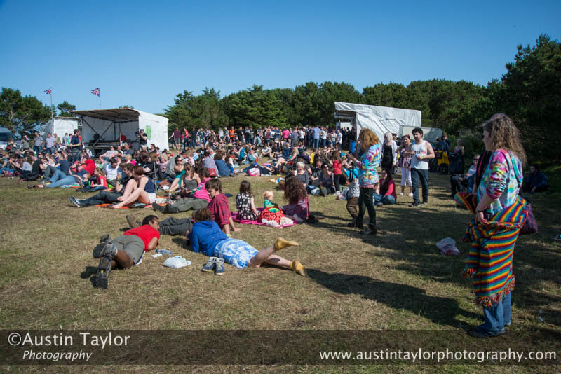 Audience at the Glusstonberry Festival 2013