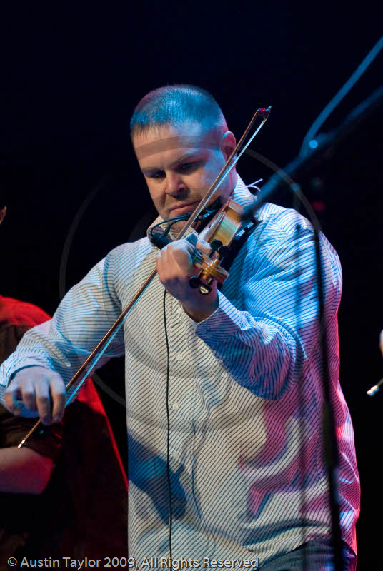 Fullsceilidh Spelemannslag play the Clickimin Centre at the Shetland Folk Festival 2009