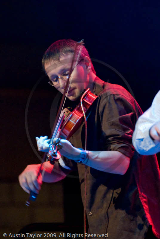 Fullsceilidh Spelemannslag play the Clickimin Centre at the Shetland Folk Festival 2009