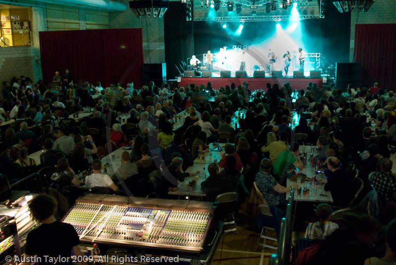 Fullsceilidh Spelemannslag play the Clickimin Centre at the Shetland Folk Festival 2009