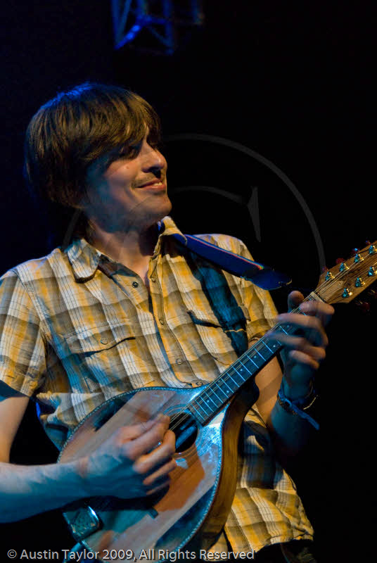 Fullsceilidh Spelemannslag play the Clickimin Centre at the Shetland Folk Festival 2009