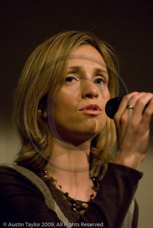 Cara Dillon at the Hamnavoe Hall for 29th Shetland Folk Festival 2009