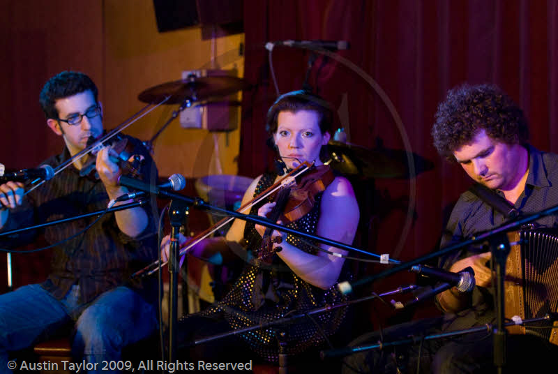 Anarkali play the Royal British Legion, Lerwick at the 29th Shetland Folk Festival 2009
