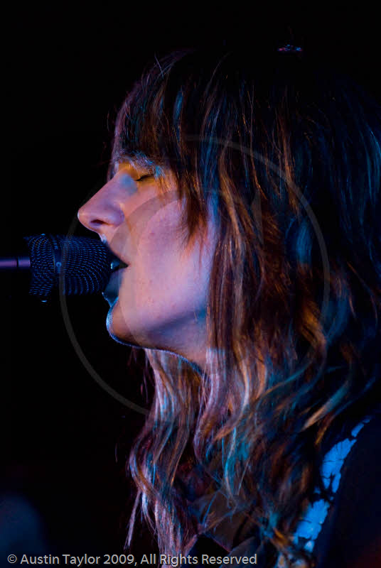 Madison Violet play the Royal British Legion, Lerwick at the 29th Shetland Folk Festival 2009