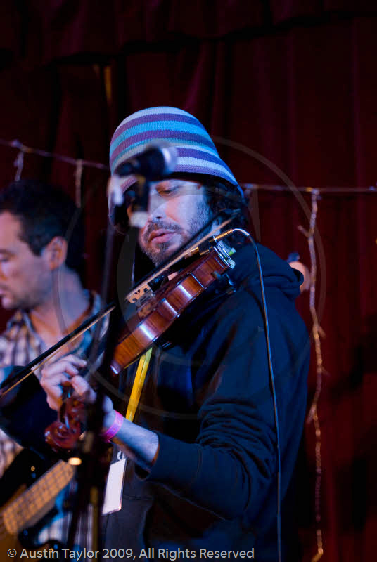 Felpeyu play the Royal British Legion, Lerwick at the 29th Shetland Folk Festival 2009