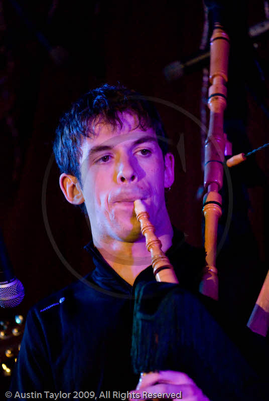 Felpeyu play the Royal British Legion, Lerwick at the 29th Shetland Folk Festival 2009