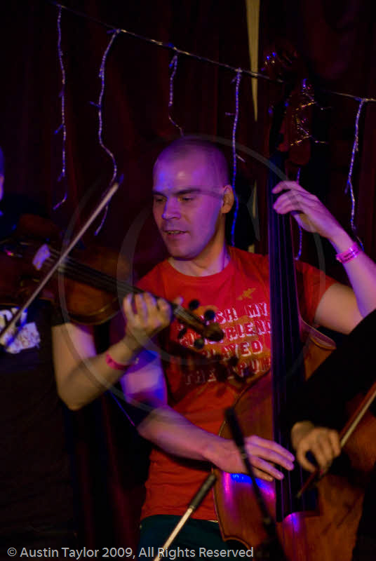 Frigg play the Royal British Legion, Lerwick at the 29th Shetland Folk Festival 2009