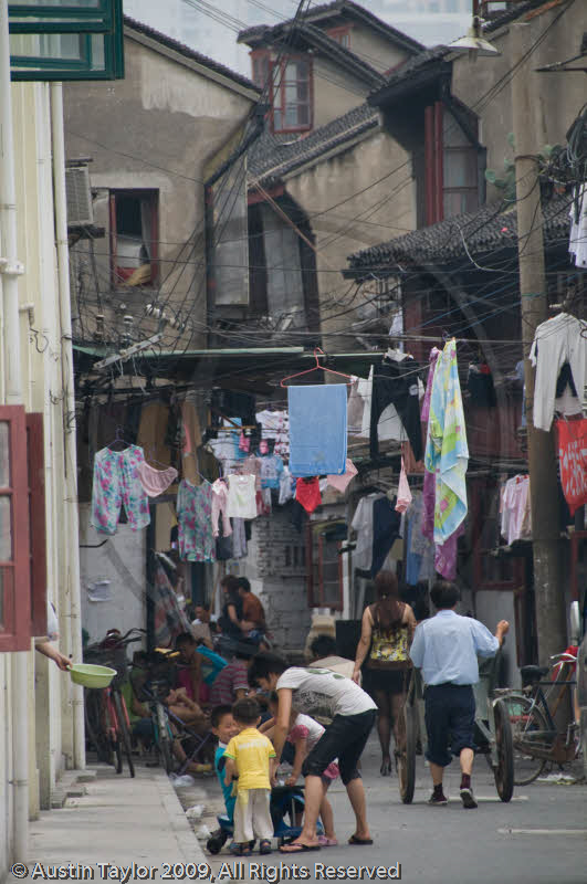 People and activities in the area bounded by Yu Bazaar, Cang Bao Lu, Old City Mosque and Chonxiangge Nunnery, Shanghai