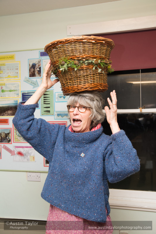 Visit to basket weaving course also at Kindrogan - 2013-10-09_16 Kindrogan - Field Studies Council Autumn Birds and Migration course at Kindrogran, near Enochdhu, Blairgowrie, Perth and Kinross